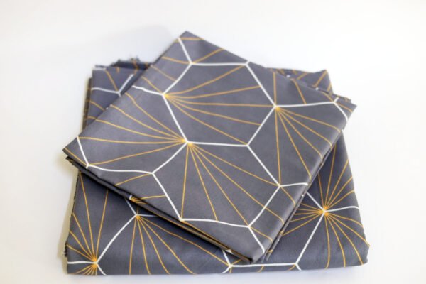 Bedsheet King size (260cm x 240cm) with 2 Pillow case